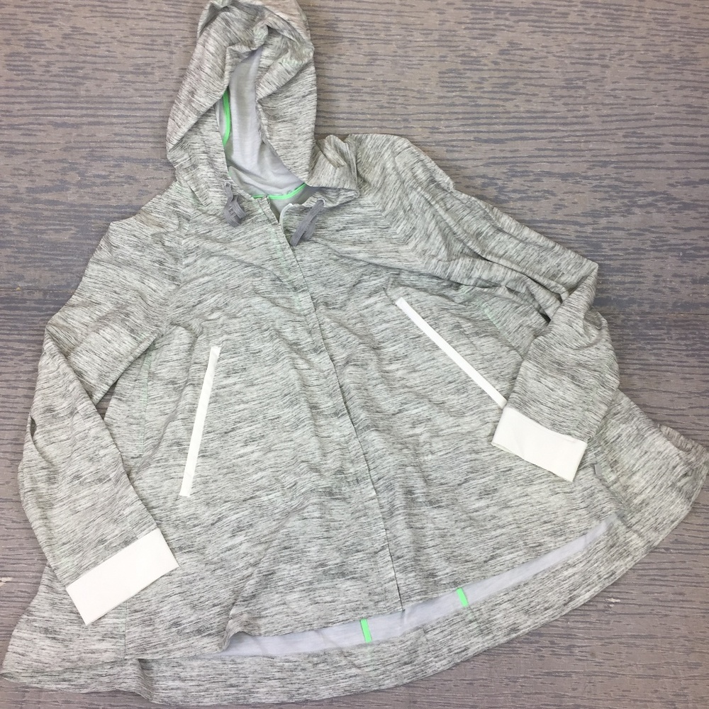NWOT lululemon green swing light weight jacket
